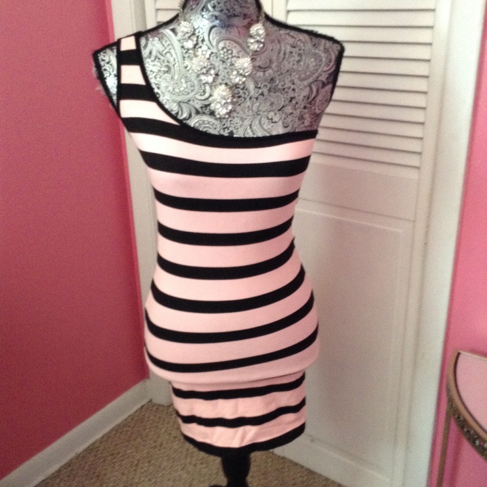 F&F VINTAGE ONE SKEEVE TUBE DRESS S